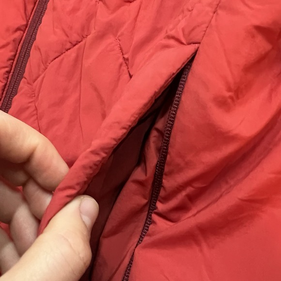 Duluth Trading Jacket Mens Large Tall LT Red Quilted Agiloft Insulated Hooded - Picture 12 of 16